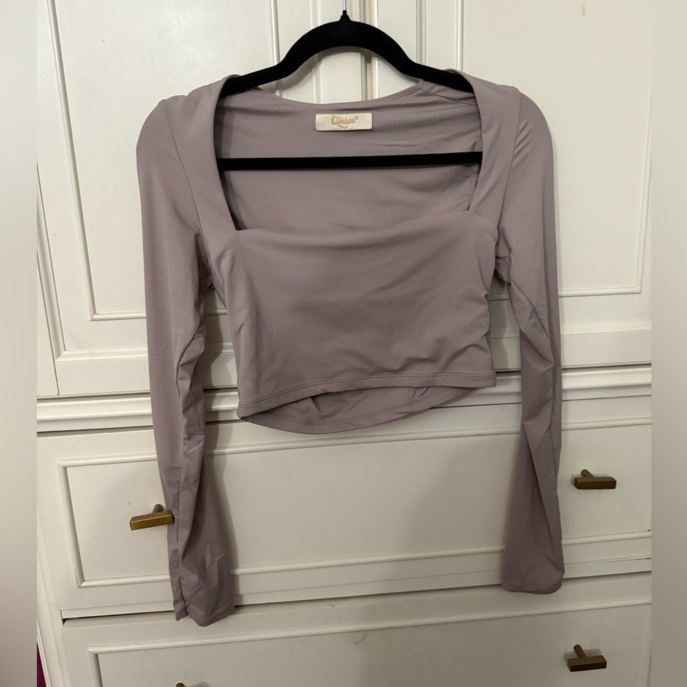 Nude cropped long sleeve